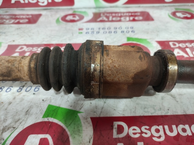 8200575490 Semieje delantero derecho  en stock Sabadell