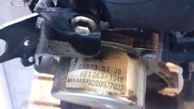 8200577807 Bomba de vacío  disponible Burgos