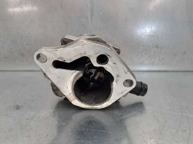 NISSAN 8200577807 Bomba de vacío  en stock Terrassa