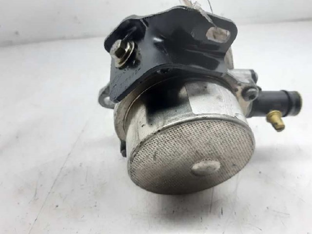 RENAULT 8200577807 Bomba de vacío comprar Tarragona