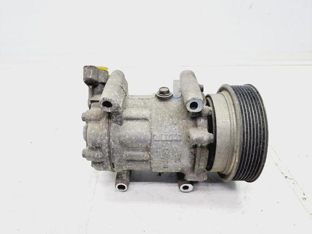 RENAULT 8200578856 Compresor de aire acondicionado  comprar en Ponferrada