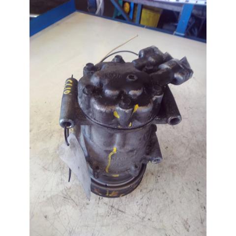 RENAULT 8200578856 Compresor de aire acondicionado  disponible Lugo
