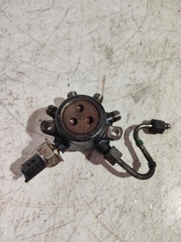 8200584034 Rampa de combustible  en stock Sabadell
