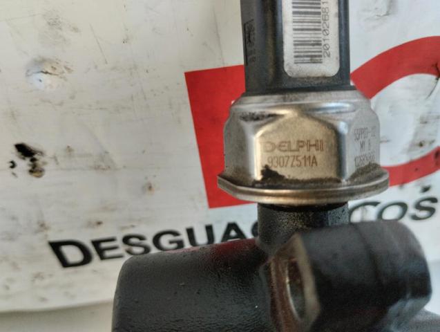 RENAULT 8200584034 Rampa de combustible comprar Barcelona