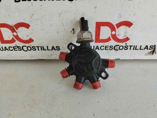 8200584034 RENAULT Rampa de combustible  en stock Gandía