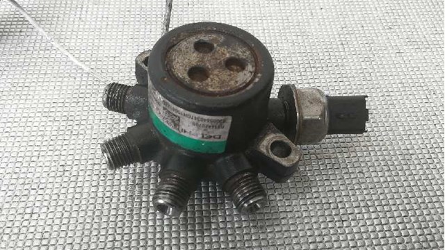 RENAULT 8200584034 Rampa de combustible comprar Barcelona