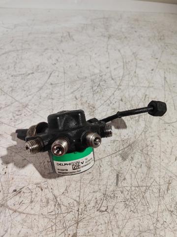 RENAULT 8200584034 Rampa de combustible comprar Tarragona