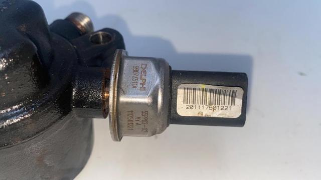 8200584034 RENAULT Rampa de combustible  en stock Córdoba