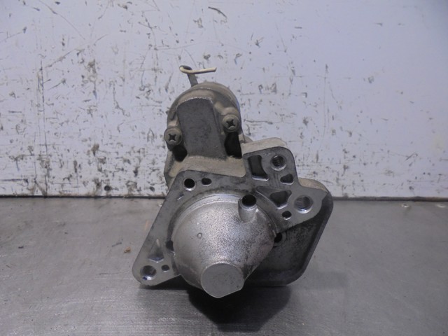 8200584675 RENAULT Motor de arranque  disponible Vigo