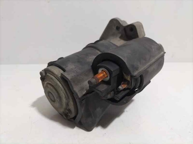 8200584675B RENAULT Motor de arranque  en stock Gandía