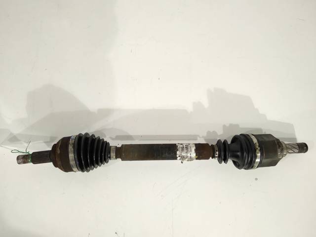 Árbol de transmisión delantero izquierdo 8200586377 Renault (RVI)