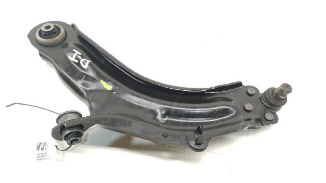 8200586561 Brazo inferior izquierdo de la suspensión delantera  en stock Granada