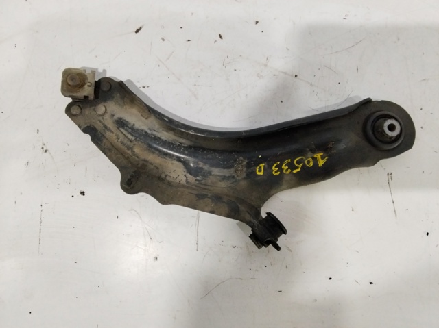 8200586567 RENAULT Brazo inferior derecho de la suspensión delantera  disponible Alicante
