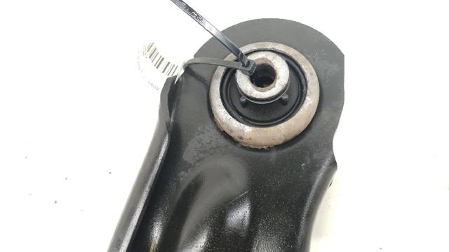 8200586567 RENAULT Brazo inferior derecho de la suspensión delantera  en stock Huelva