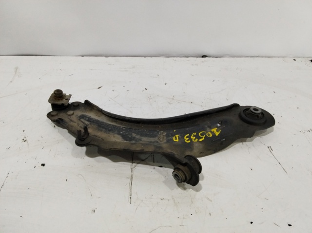 8200586567 RENAULT Brazo inferior derecho de la suspensión delantera  disponible Vigo