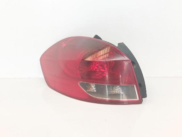 8200586843 Piloto trasero izquierdo  comprar en Zaragoza