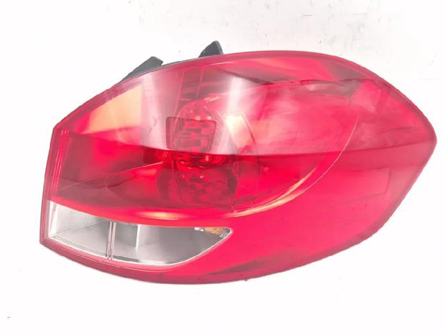 8200586844 Piloto trasero derecho  en stock Castellón