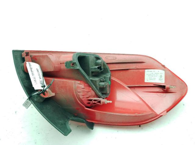 RENAULT 8200586844 Piloto trasero derecho  en stock Valencia