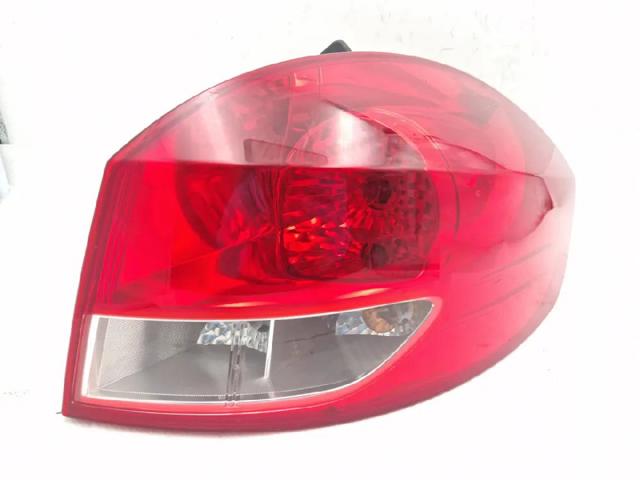 8200586844 Piloto trasero derecho  en stock Granada