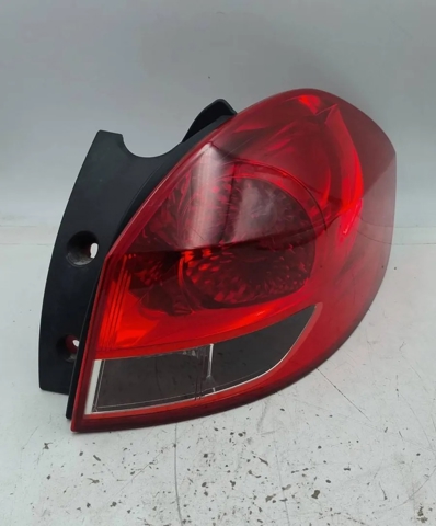 8200586844 RENAULT Piloto trasero derecho  comprar en Jaén