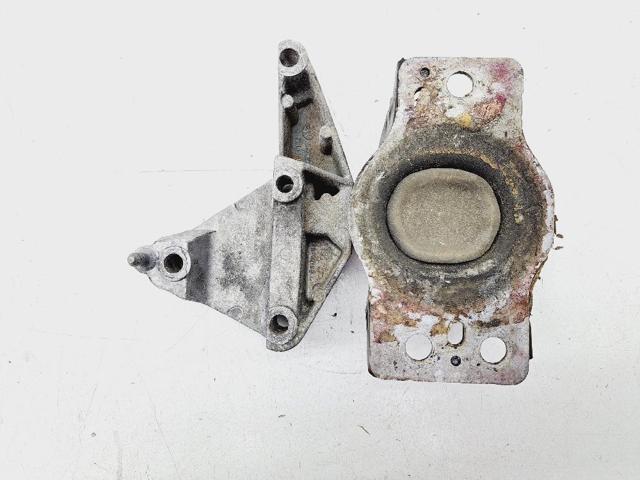 8200592642 Soporte de motor derecho  en stock Sabadell