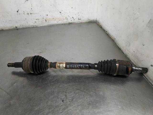 Árbol de transmisión delantero izquierdo 8200597305 Renault (RVI)