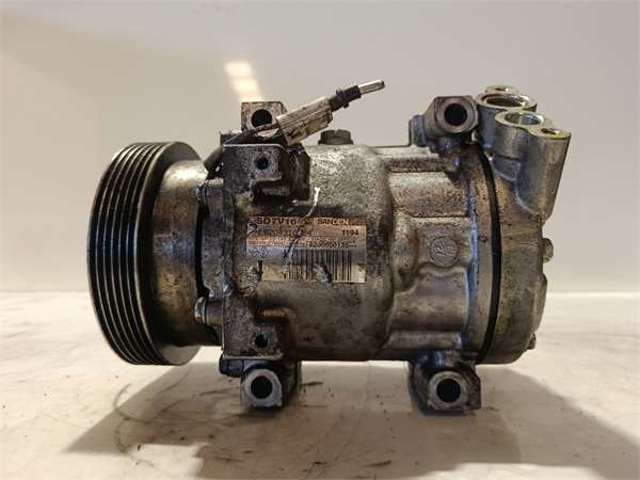 8200600135 RENAULT Compresor de aire acondicionado comprar Alcalá