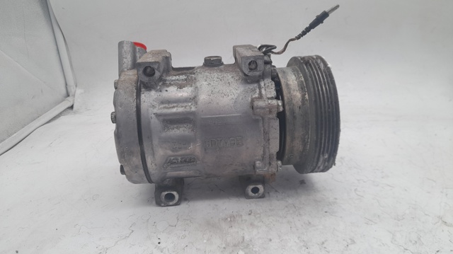 RENAULT 8200603434 Compresor de aire acondicionado  comprar en Ponferrada