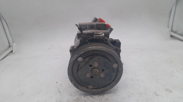 8200603434 RENAULT Compresor de aire acondicionado  disponible Ourense