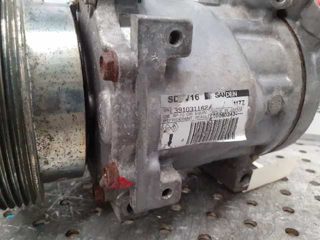 RENAULT 8200603434 Compresor de aire acondicionado  disponible Valladolid
