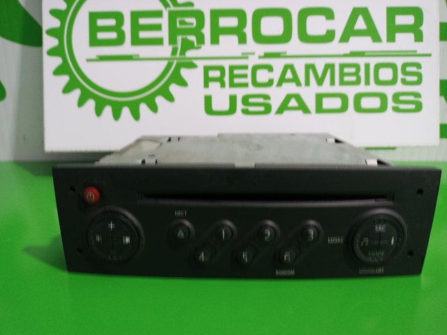 Radio (radio AM/FM) 8200607918 Renault (RVI)