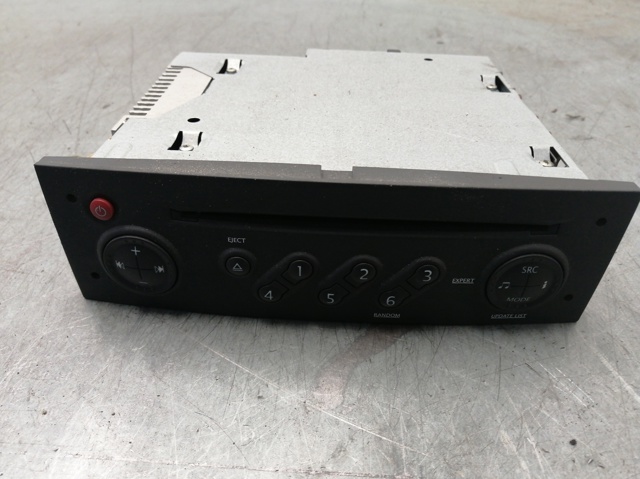 Radio (radio AM/FM) 8200607918 Renault (RVI)