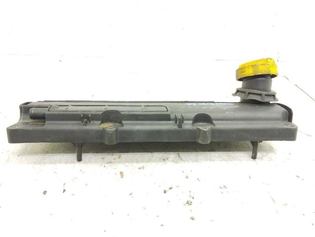 RENAULT 8200608952 Tapa de balancines  en stock Terrassa