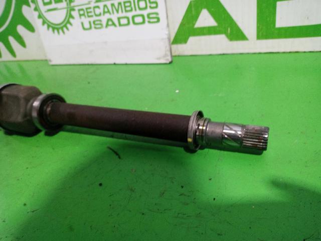 8200613827 RENAULT Semieje delantero derecho  comprar en Jaén