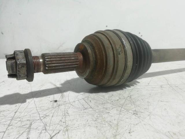 RENAULT 8200613827 Semieje delantero derecho  comprar en Ponferrada