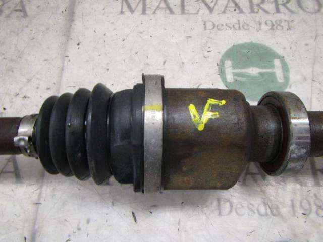 RENAULT 8200618111 Semieje delantero derecho  en stock Salamanca