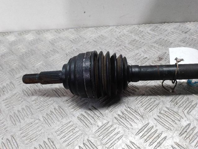 RENAULT 8200618111 Semieje delantero derecho  comprar en Murcia