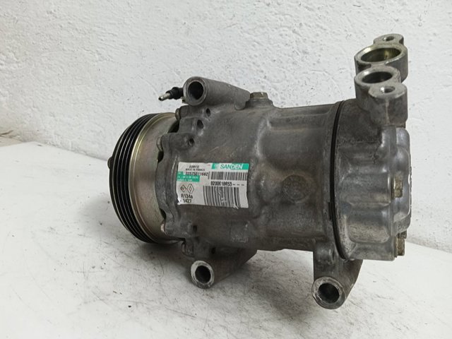 RENAULT 8200618853 Compresor de aire acondicionado  en stock Salamanca