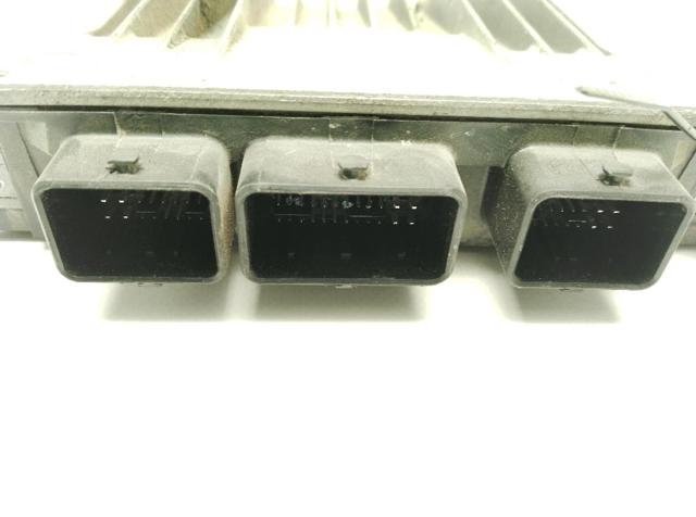 8200619409 RENAULT ECU  en stock Gandía