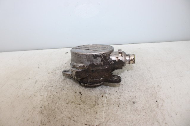 8200640105 RENAULT Bomba de vacío comprar Madrid