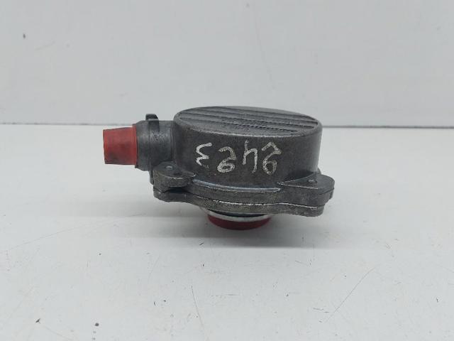 8200640105 RENAULT Bomba de vacío comprar Bilbao