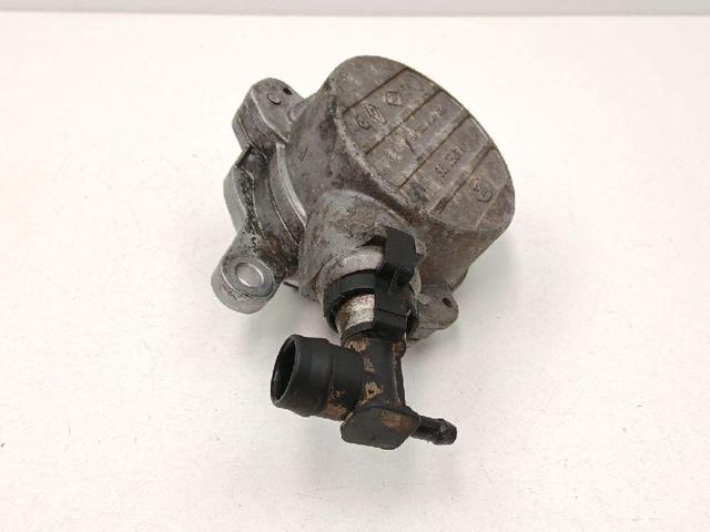 8200640105 RENAULT Bomba de vacío  comprar en Jaén
