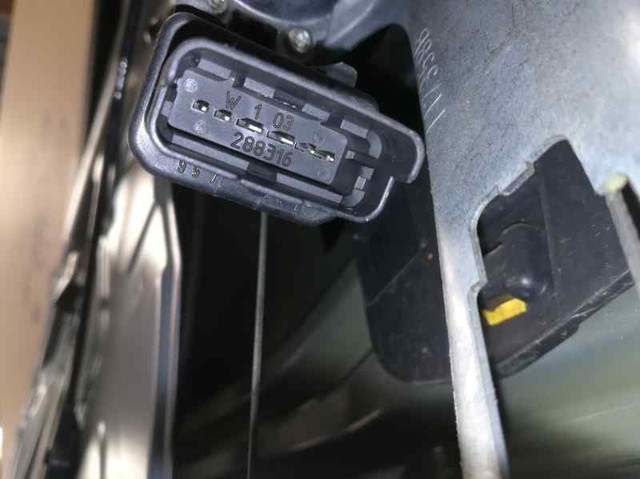 8200646840 RENAULT Mecanismo de elevalunas de la puerta delantera derecha  comprar en Oviedo