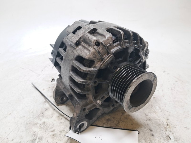 8200654541 RENAULT Alternador  disponible Vigo