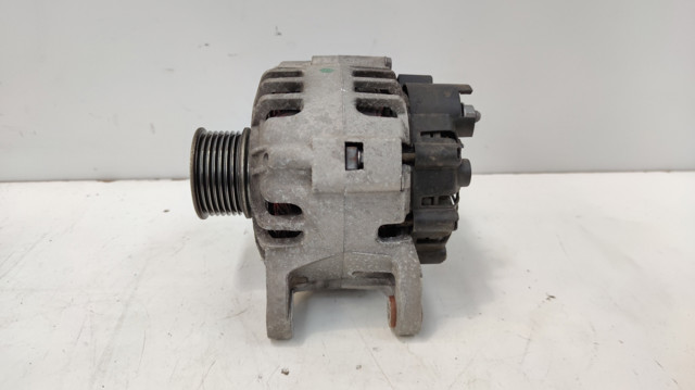 RENAULT 8200654541B Alternador  disponible Lugo