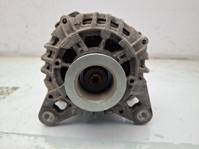 8200654541B RENAULT Alternador  en stock Huelva