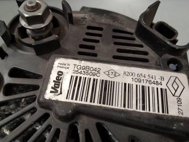 8200654541B RENAULT Alternador  en stock Gandía
