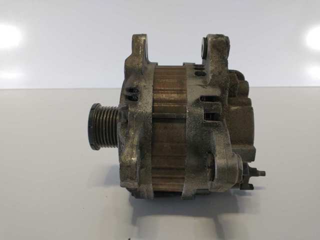 RENAULT 8200654785 Alternador  disponible España