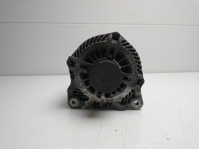 RENAULT 8200654789 Alternador  disponible Valladolid