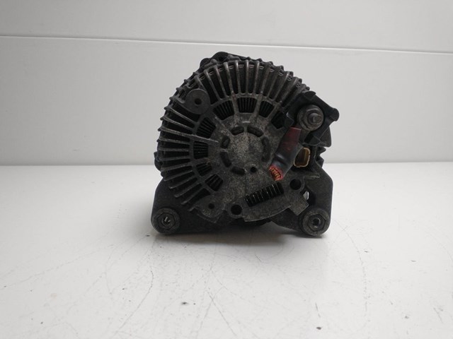 8200654789 RENAULT Alternador  en stock Huelva